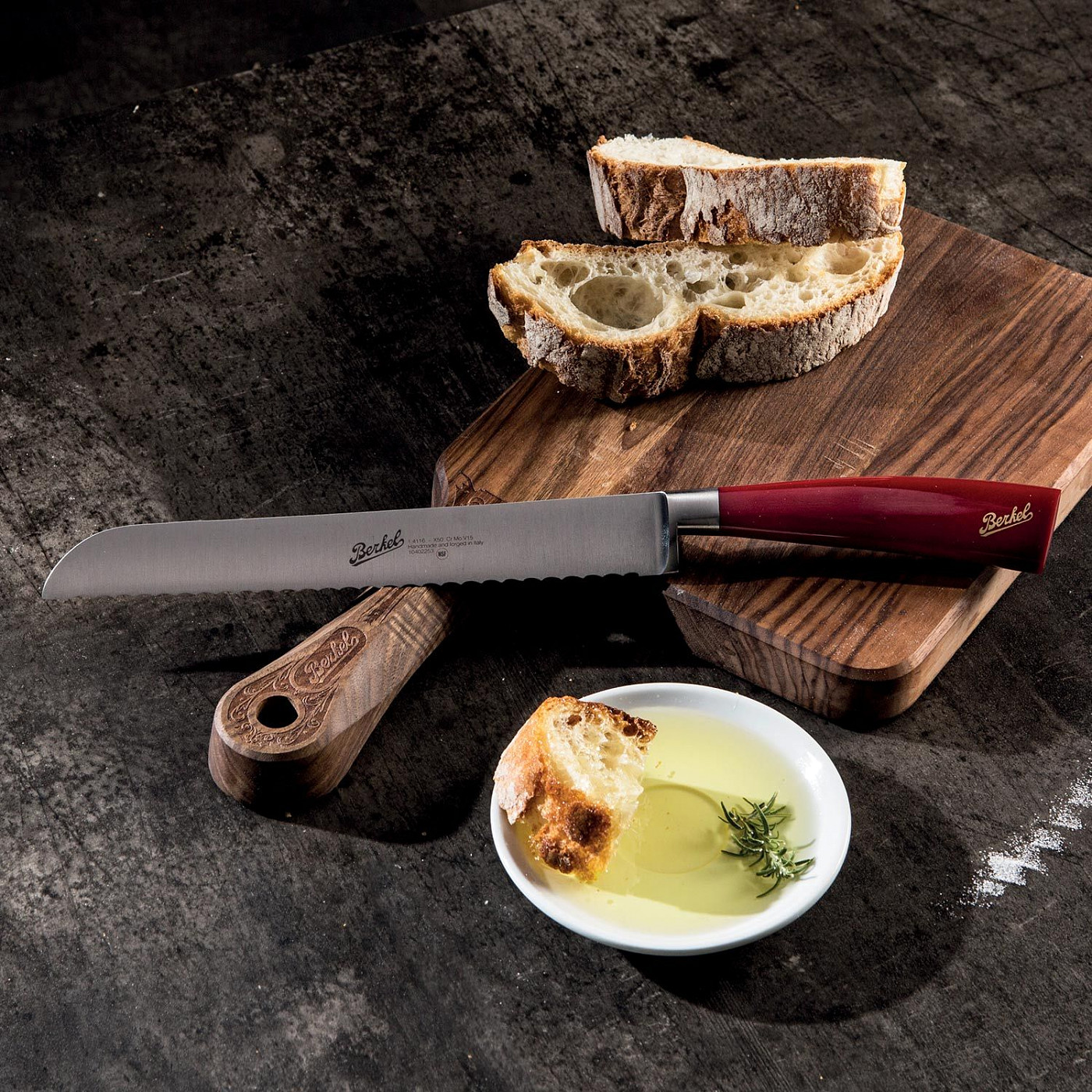 Elegance rouge - Couteau à pain 22 cm – Image 2